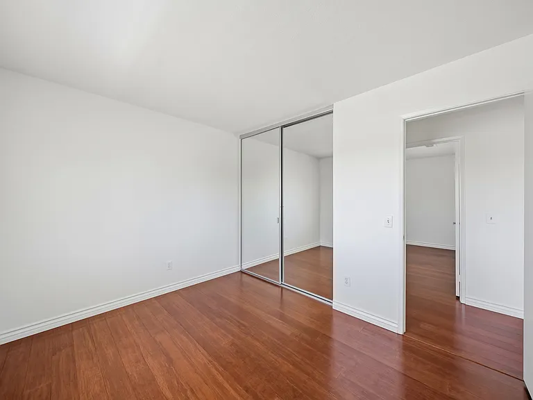 8566 Club House Dr — Photo 13