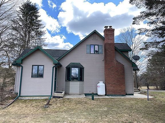 4th image of 188 McCafferty Rd