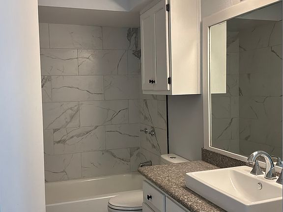 5th image of 2807 W Canton Pl