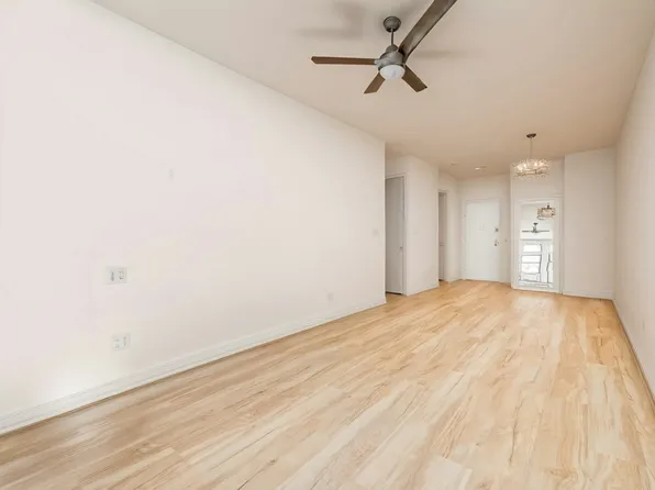 209 West 118th Street 3F image 2 of 10
