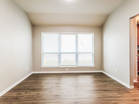 5th image of 17302 Cricket Mill Dr