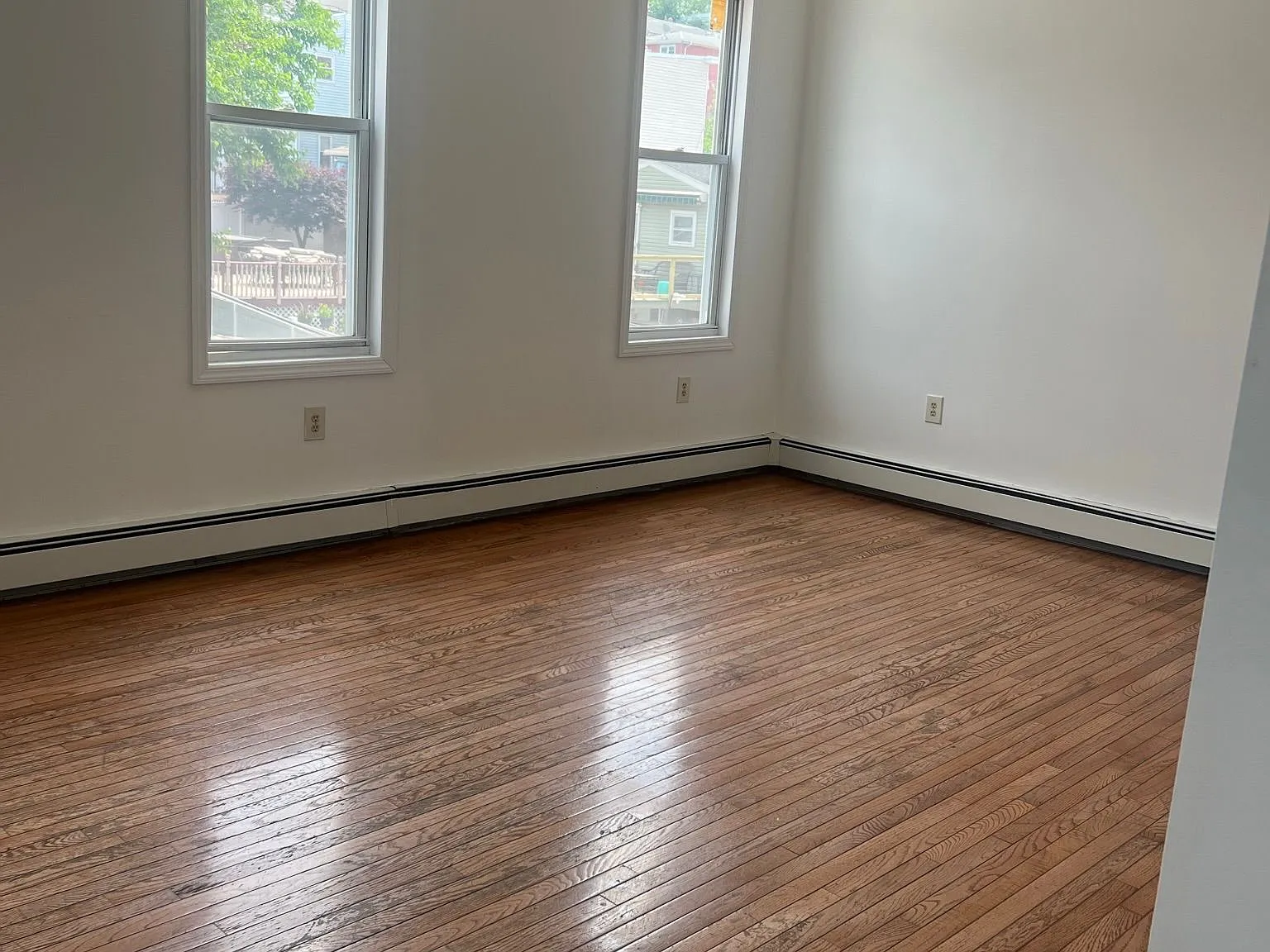 2 bed, 1500 sqft, $2,300 — Photo 4