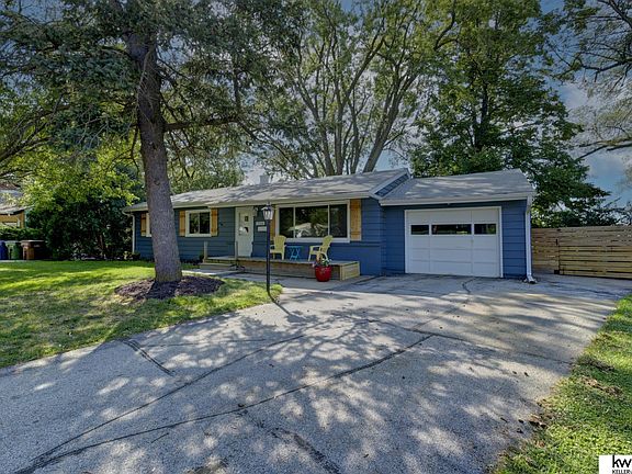 3rd image of 716 Pluma Dr
