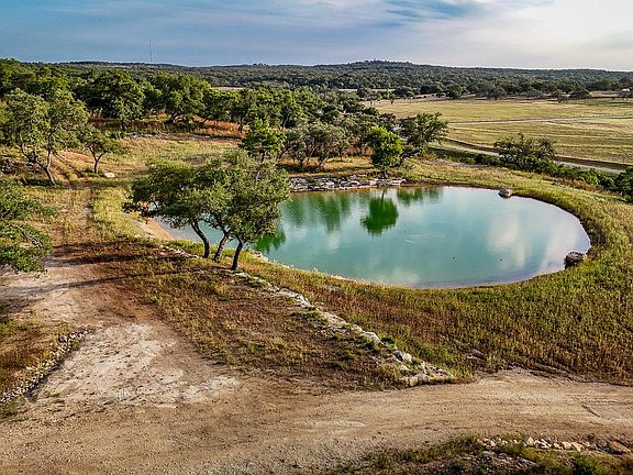 4th image of 205 Mount Gainor Rd