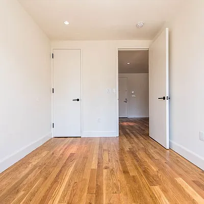 Rented by Nooklyn NYC LLC | media 8