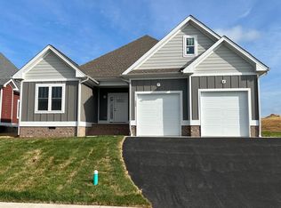 123 Chamberlain Dr UNIT 8400, Staunton, VA 24401