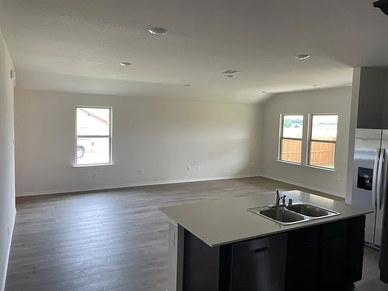 3224 Sweetwater Way — Photo 14