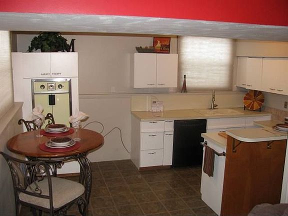 3rd image of 4614 N 82nd St