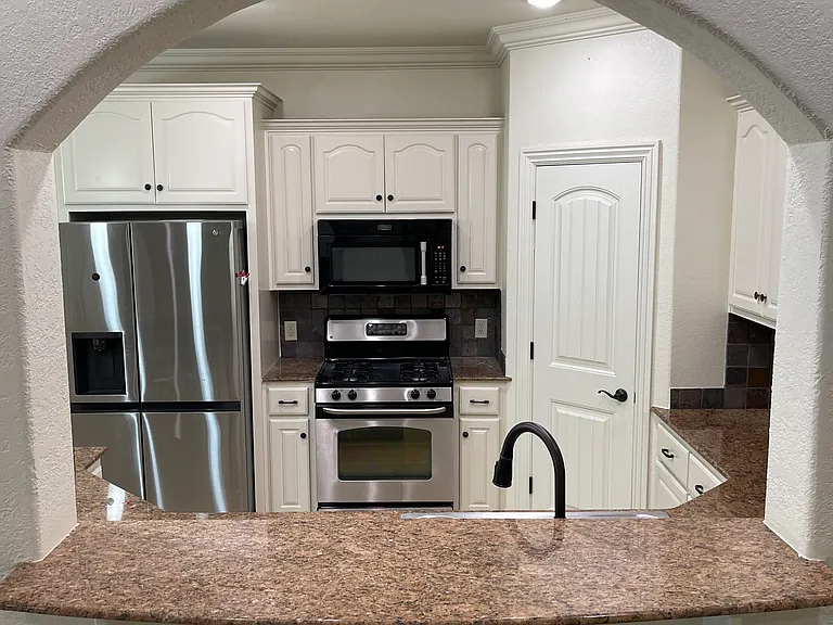 3806 Staverton Dr — Photo 14