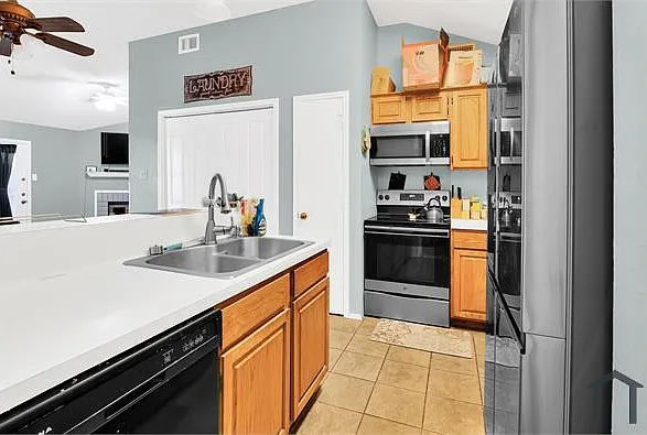 8505 Delta Way — Photo 4