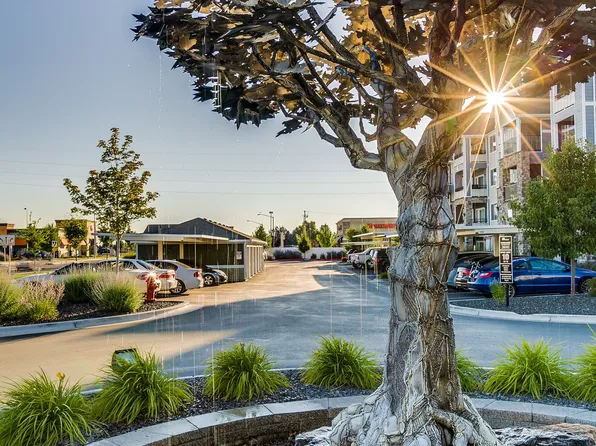 The Regency at River Valley