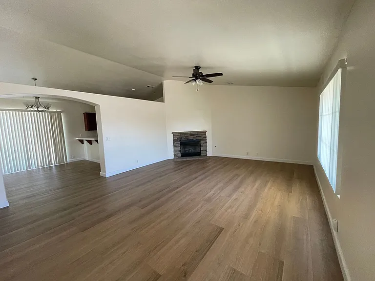 21256 Vidal Ct — Photo 17