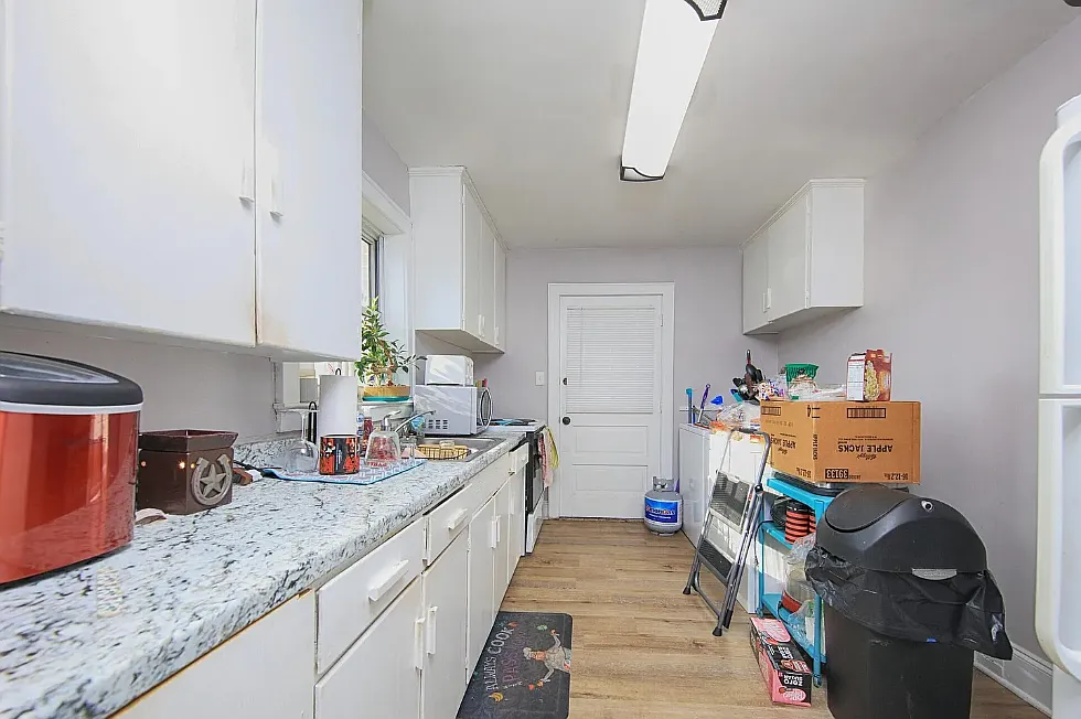 3 bed, 900 sqft, $1,250 — Photo 4
