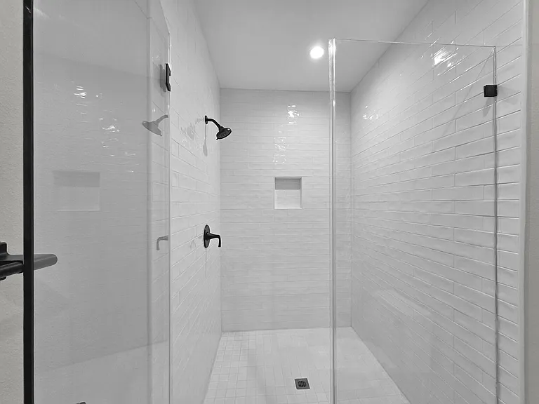 1049 Sunset Cir W — Photo 29