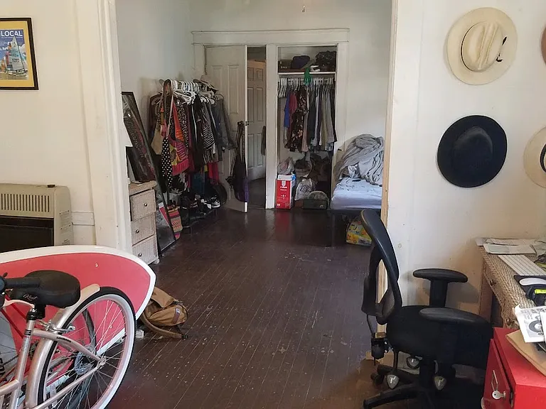 1535 France St — Photo 2