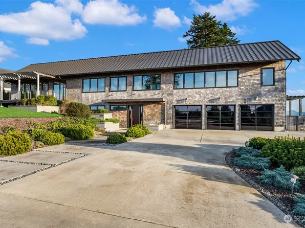 3010 Lighthouse Keepers Road, Ilwaco, WA 98624