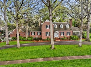 2580 Warwick Rd, Winston Salem, NC 27104