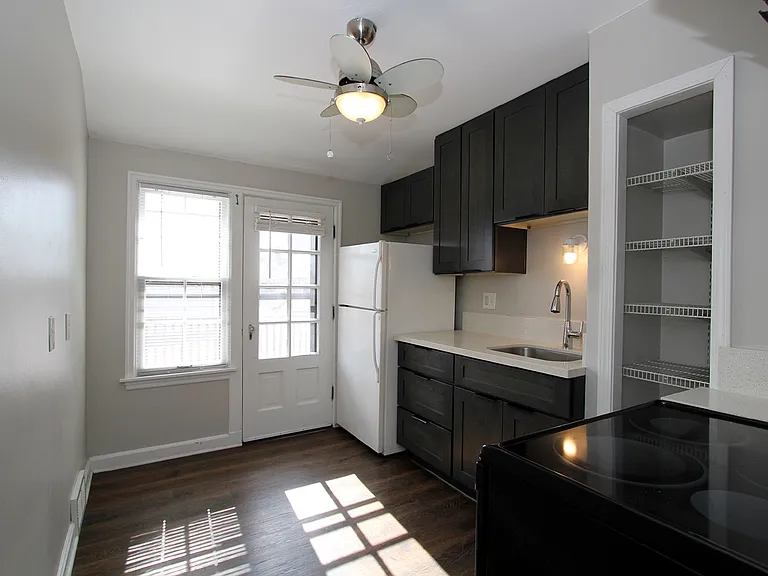5415 W Greenfield Ave #3 — Photo 4