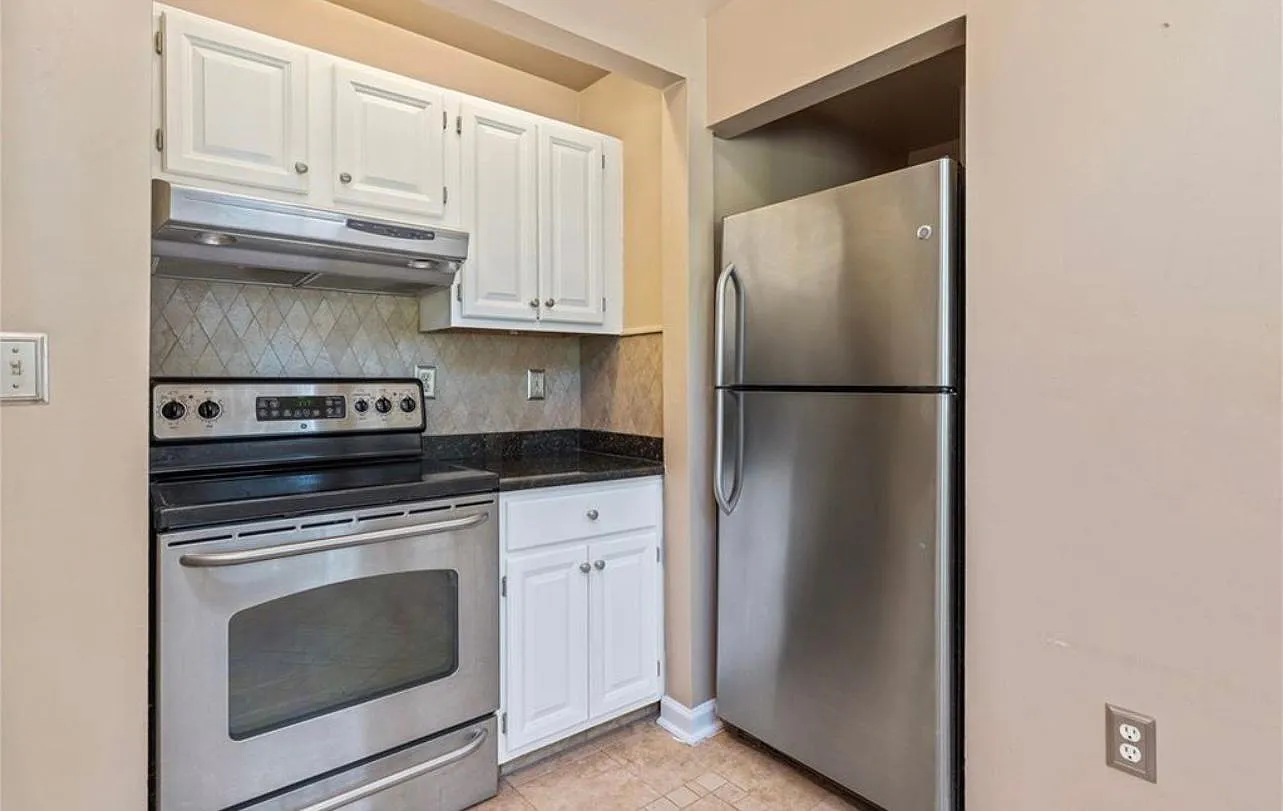 400 Rush Rd — Photo 4