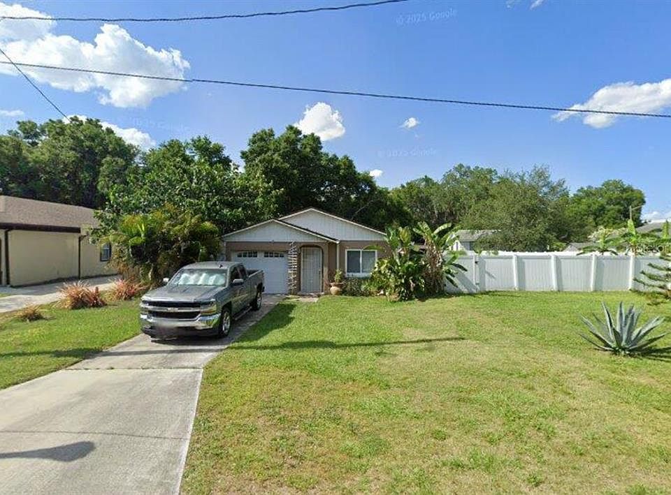 1st image of 209 W PINELOCH AVENUE