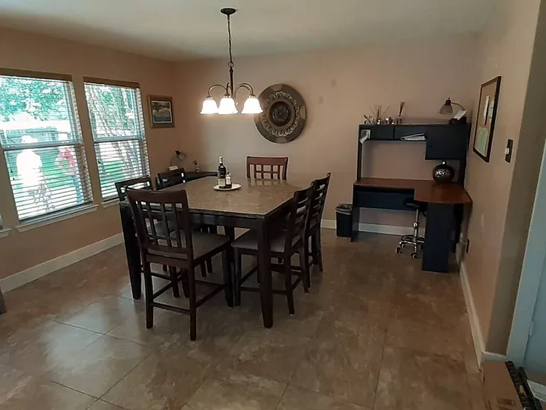 302 Kingsport St — Photo 9