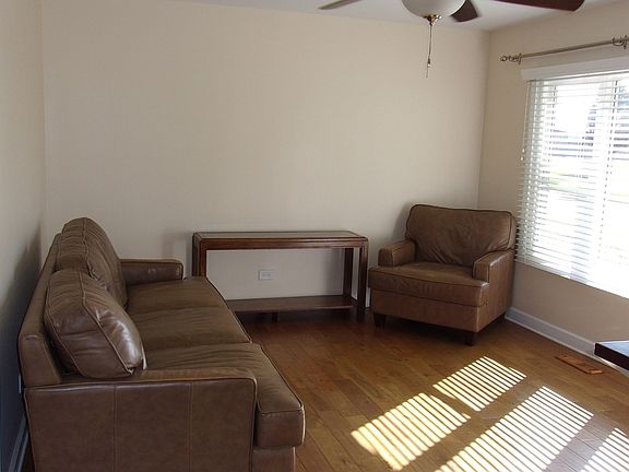 4th image of 726 Newland Ave
