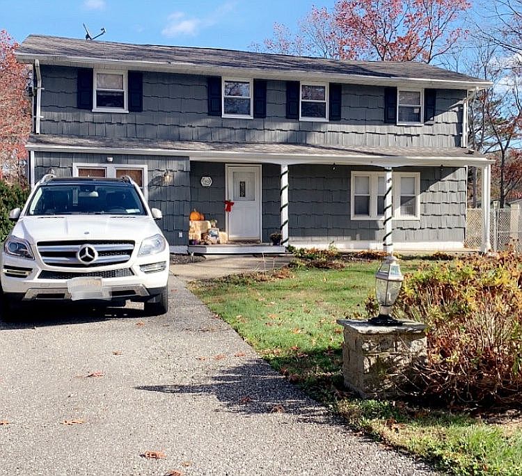 2nd image of 110 Forrest Ave