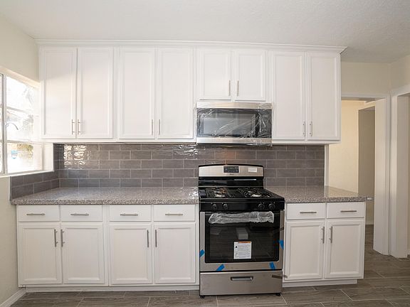 5th image of 8405 Mount Latona Dr