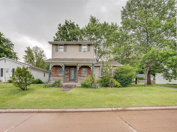 512 S Ferkel St, Columbia, IL 62236