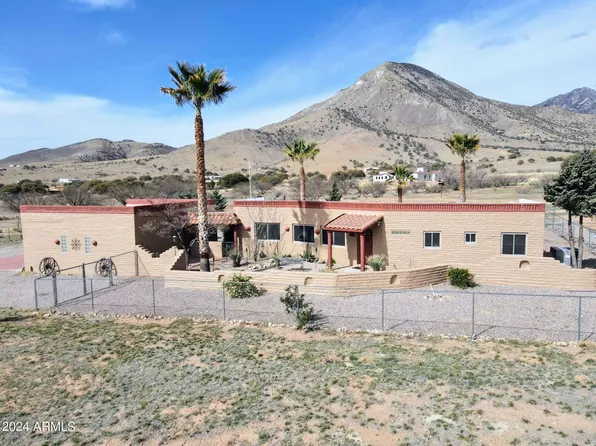 6777 E DESPERADO Drive, Hereford, AZ 85615