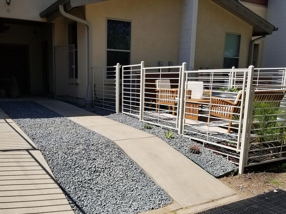 1st image of 2608 E 6th St #6