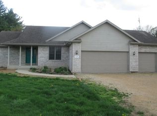 1324 N State Route 2, Oregon, IL 61061