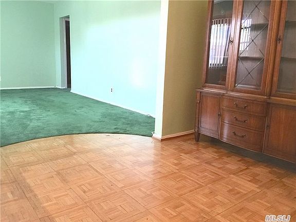 3rd image of 91 Tulip Ave #C-2e