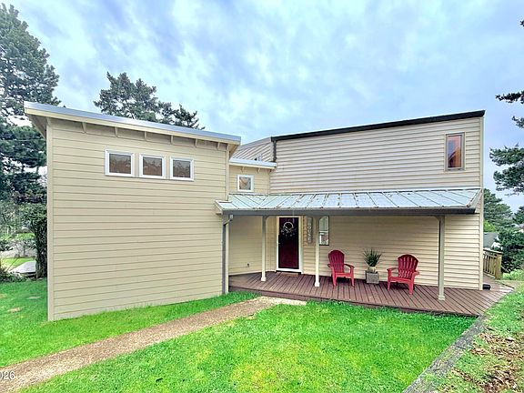 3rd image of 34970 6th St