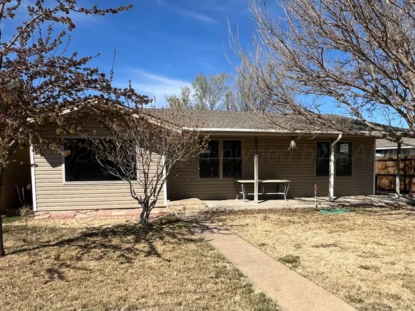 530 S Main St, Booker, TX 79005