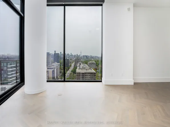 215 Lonsdale Rd #2002, Toronto, ON M4V 1W7