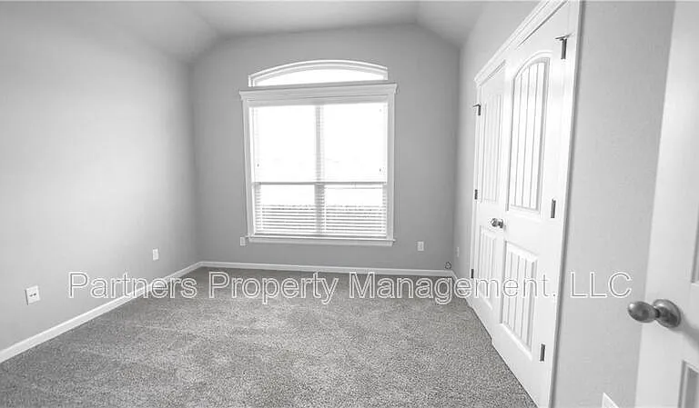 3131 W Ika Ln — Photo 12
