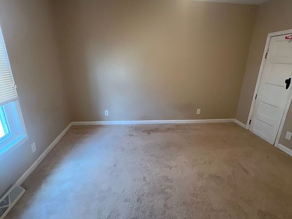 5th image of 2429 S 9th St