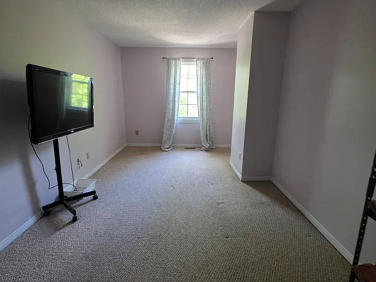 9 Stornwood Ct #9 — Photo 11
