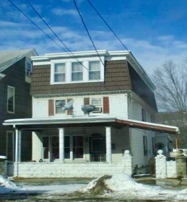1st image of 225 West Ave #225