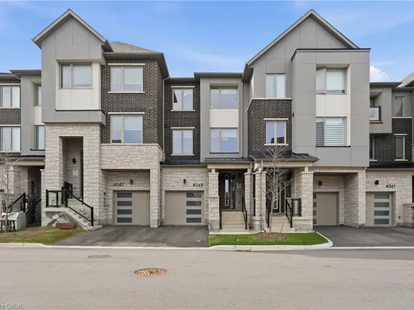 4045 Saida St, Mississauga, ON L5M 2S8