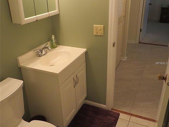 3rd image of 4158 Tamiami Trl #V