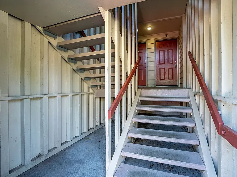 American Lake Townhomes — Photo 31