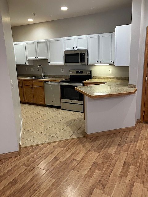 1st image of 1400 E Valley Rd Unit 103