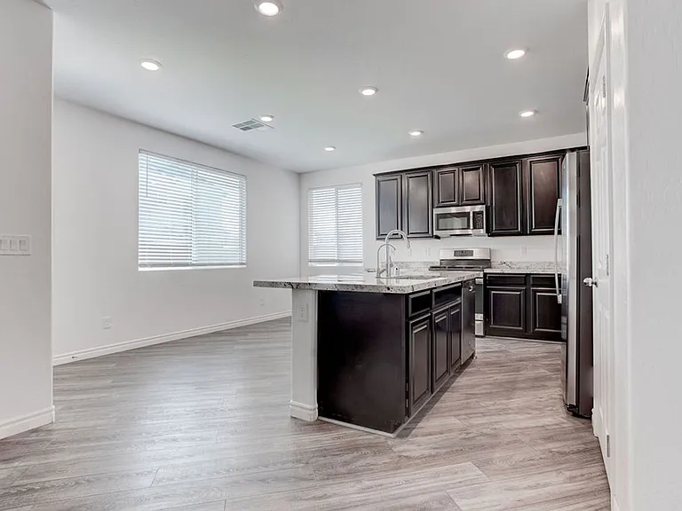 7106 Calvert Cliffs St — Photo 10