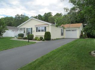 95 Vero Dr, Poughkeepsie, NY 12603