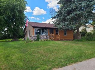 502 W Water St, Cascade, WI 53011