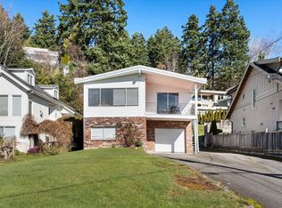 14667 W Beach Ave, White Rock, BC V4B 2T9