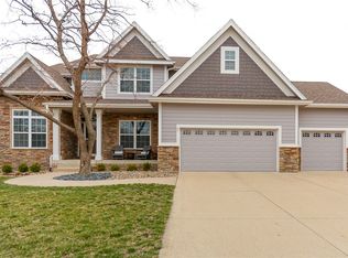 1565 SE Bell Dr, Waukee, IA 50263