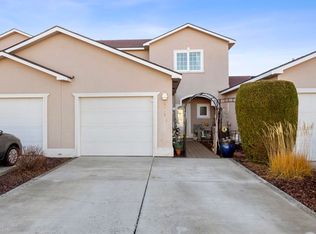 9816 Vincenzo Dr, Pasco, WA 99301